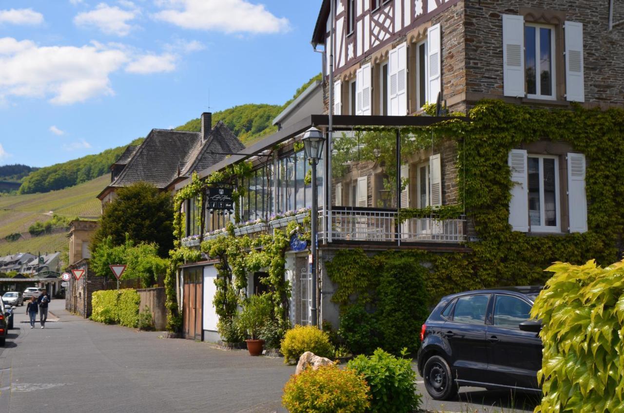 Weingut Erbes-Henn Hotel Uerzig Ngoại thất bức ảnh